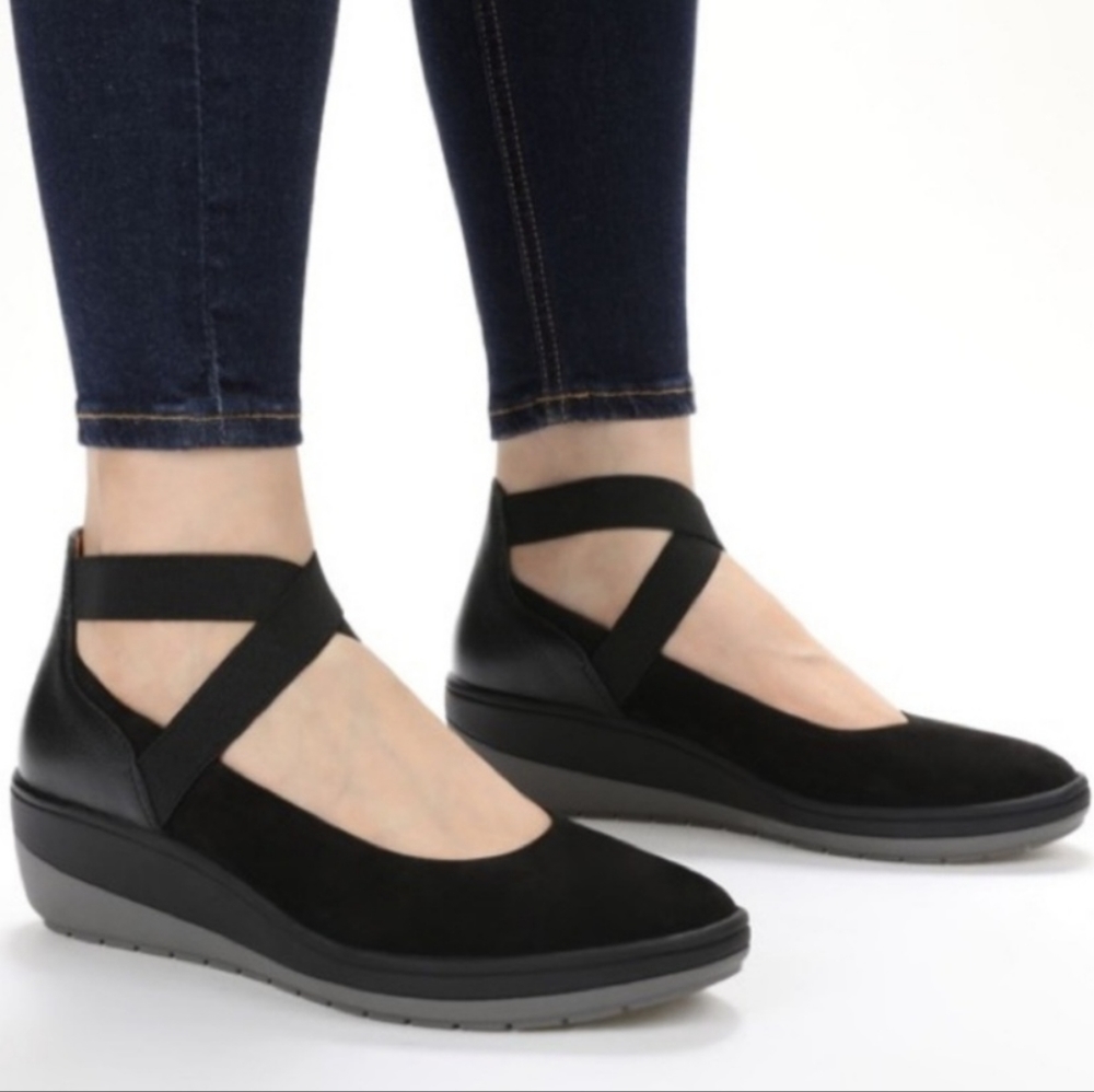 Vionic Ellery Wedge